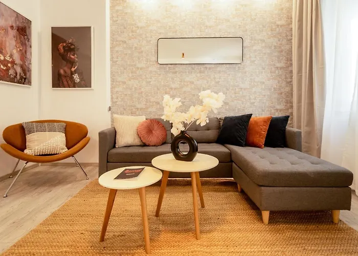 Ideal Stay: Spacious 2BR Apt near Calea Victoriei Bucureşti